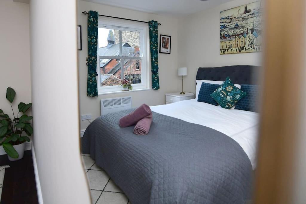 Loveyork Priory Apartment - Central With Parking Buitenkant foto